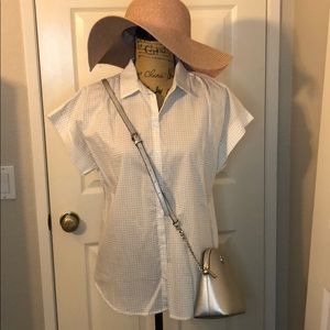 Cream cotton button up short sleeve collar shirt